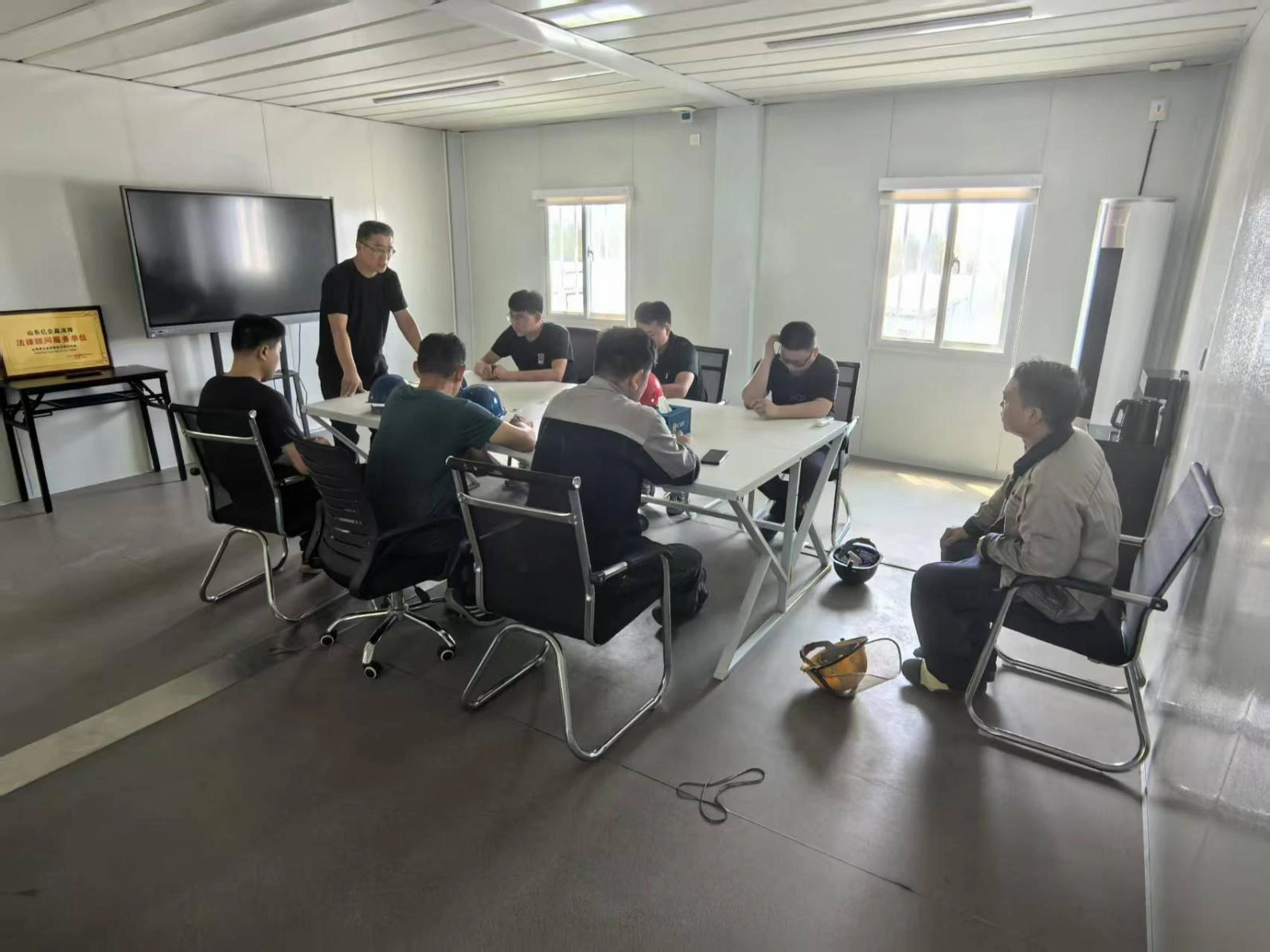 Stärkung der Grundlage der Sicherheit am Arbeitsplatz mit spezialisiertem Sicherheitstraining für Teamleiter